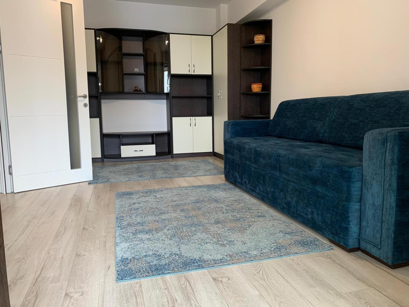 Luxury & Newton By Glam * Iasi
